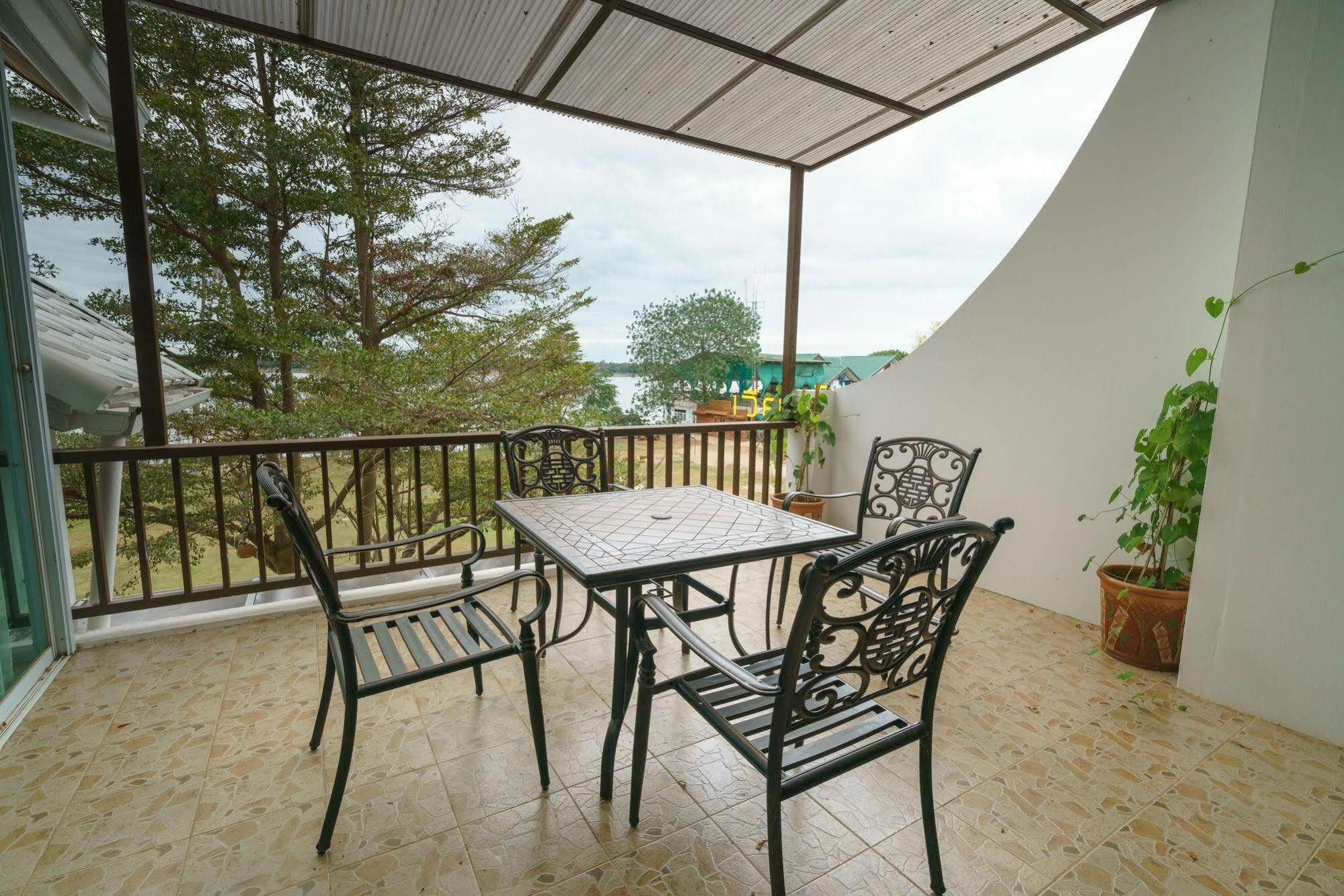 Vieng Khong Hotel Mukdahan Ngoại thất bức ảnh