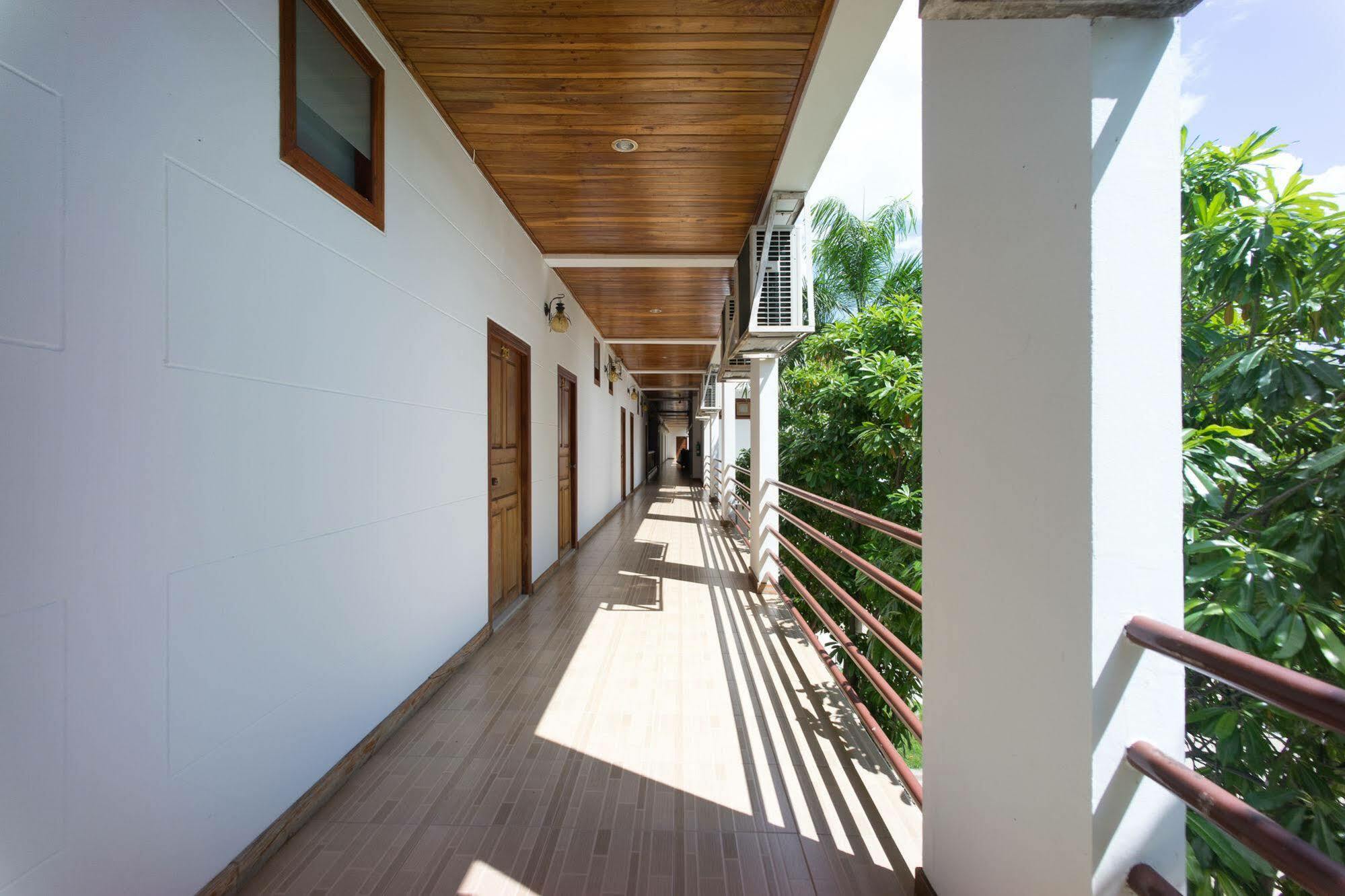 Vieng Khong Hotel Mukdahan Ngoại thất bức ảnh