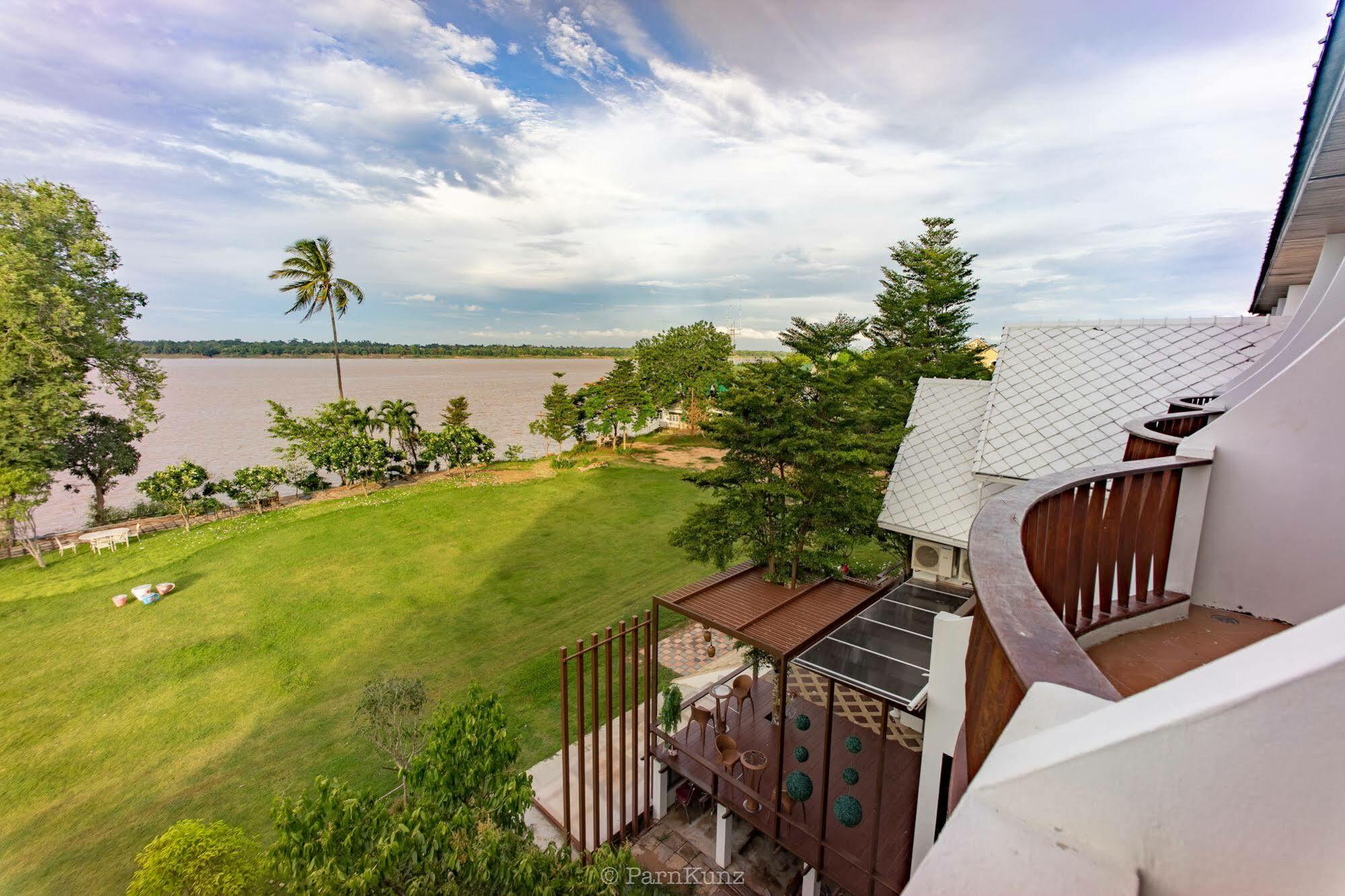 Vieng Khong Hotel Mukdahan Ngoại thất bức ảnh