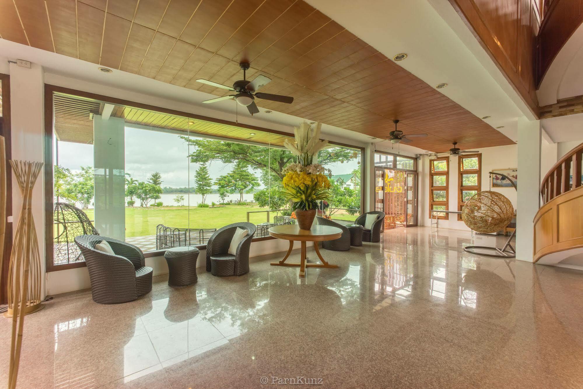 Vieng Khong Hotel Mukdahan Ngoại thất bức ảnh